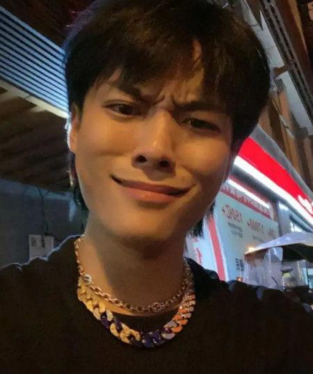 小杨哥吃瓜娱乐